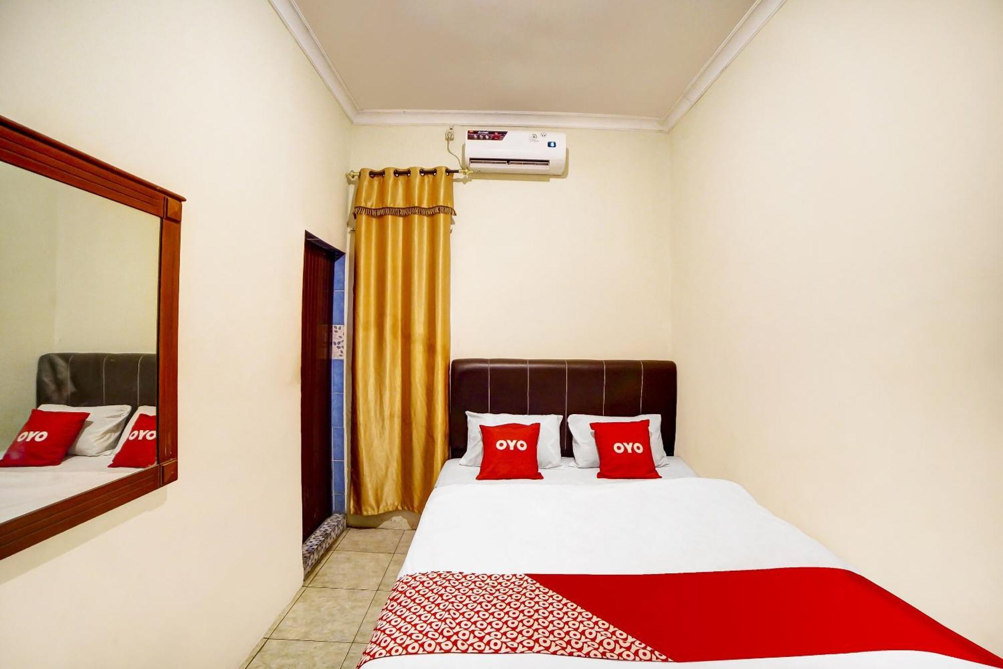 Oyo 91199 Felicia Homestay Medan Exteriör bild