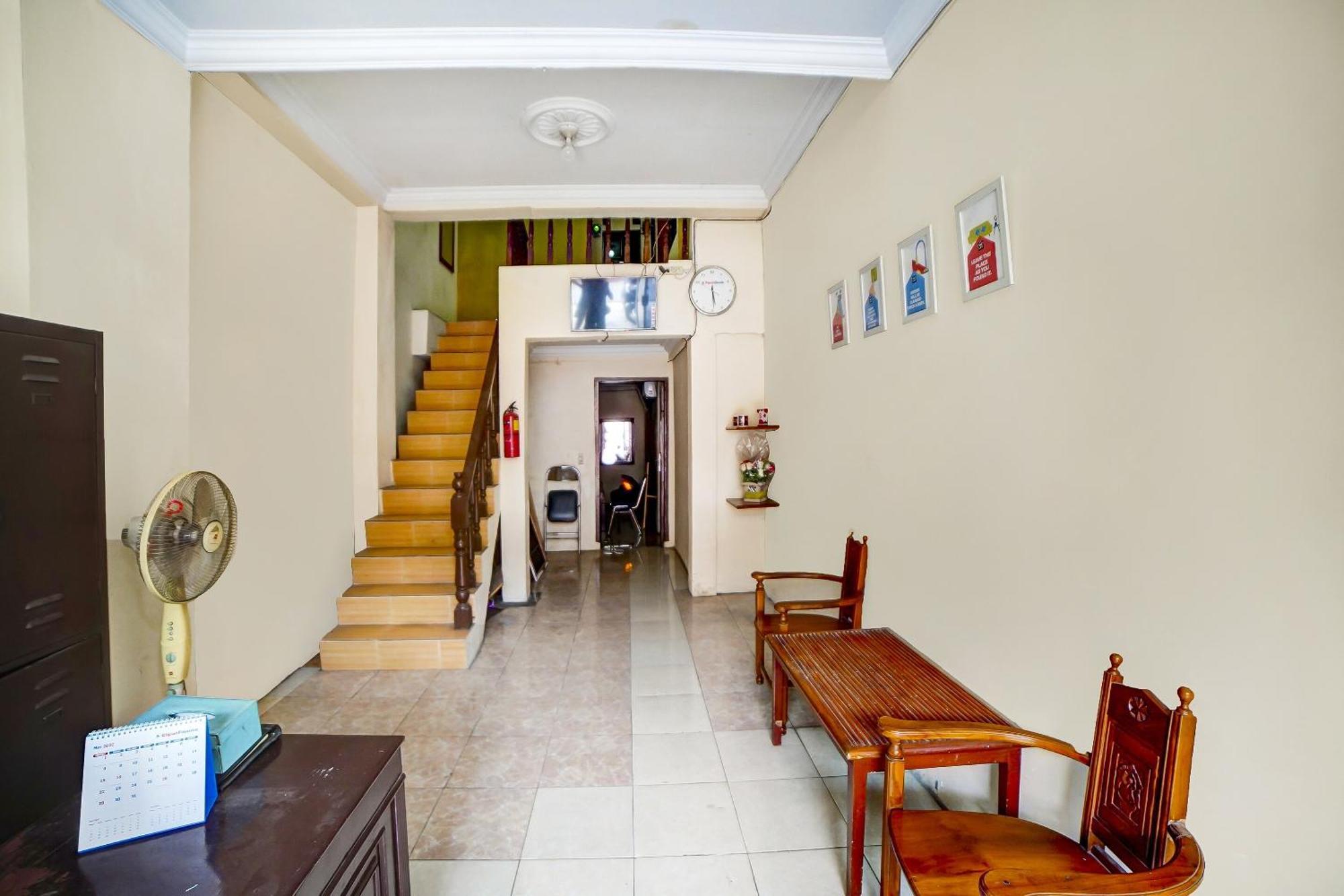 Oyo 91199 Felicia Homestay Medan Exteriör bild