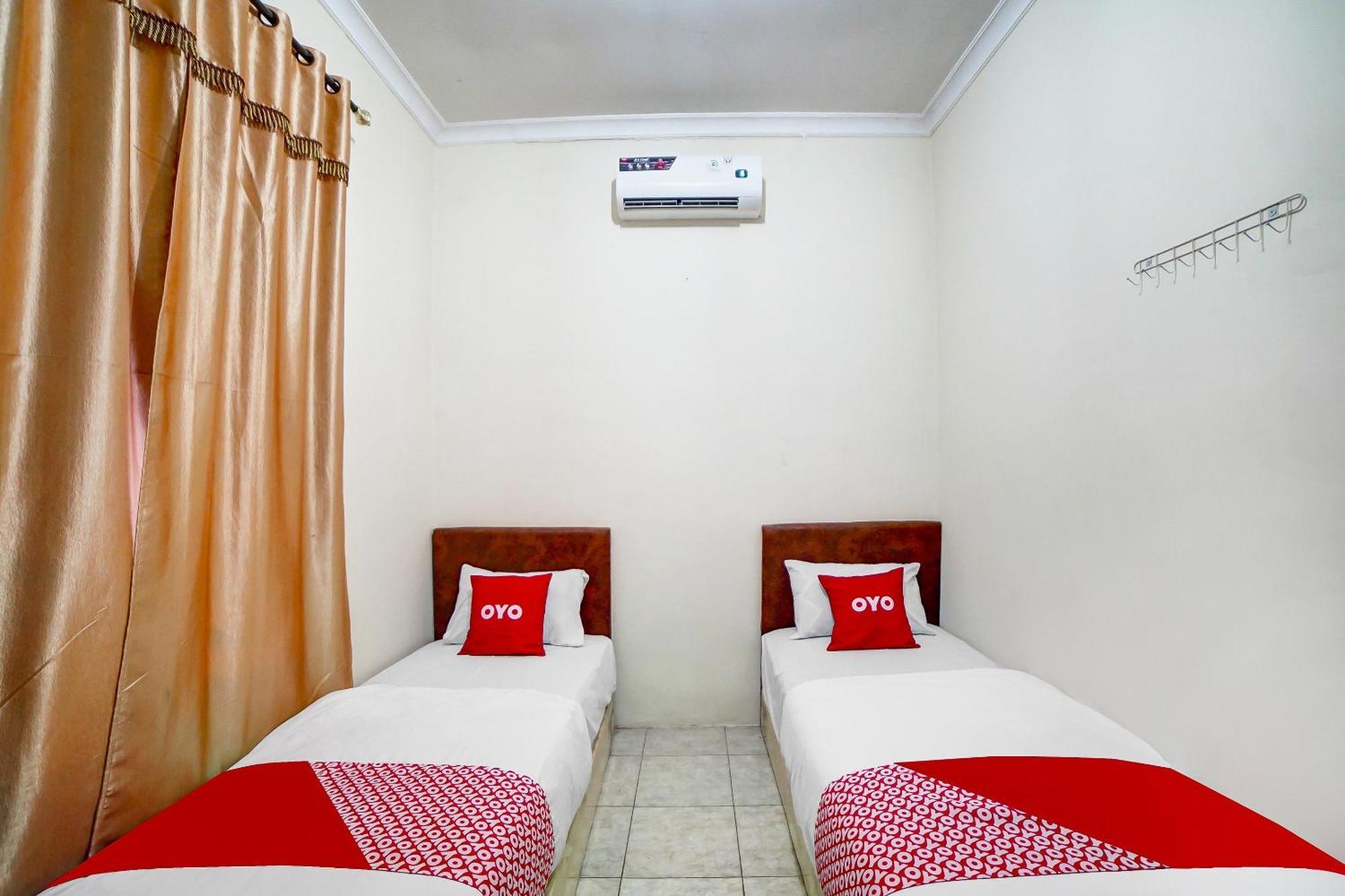 Oyo 91199 Felicia Homestay Medan Exteriör bild