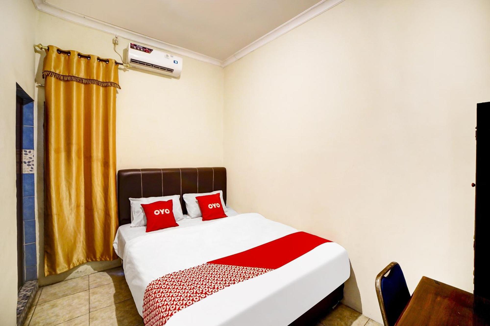 Oyo 91199 Felicia Homestay Medan Exteriör bild