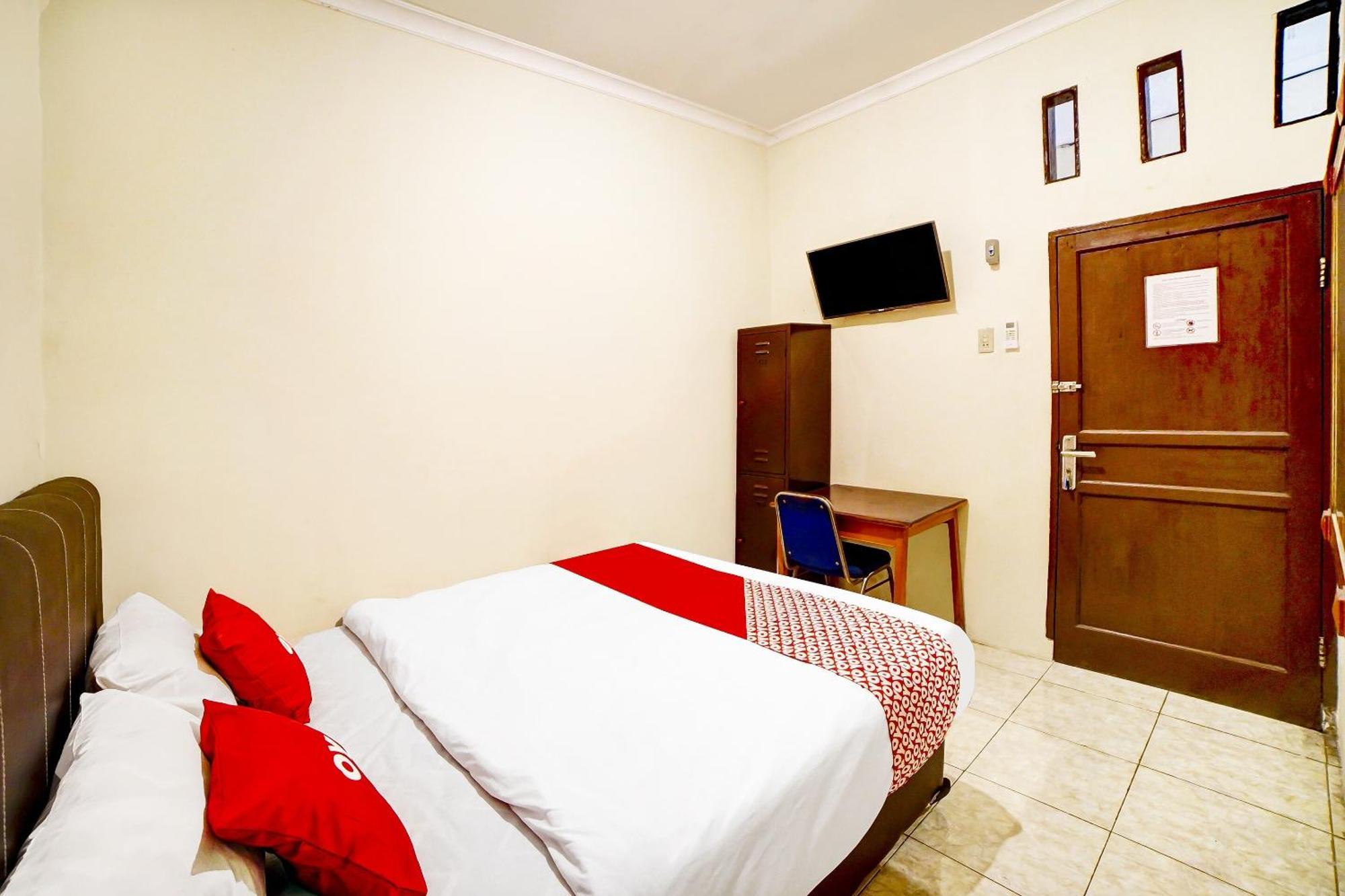 Oyo 91199 Felicia Homestay Medan Exteriör bild